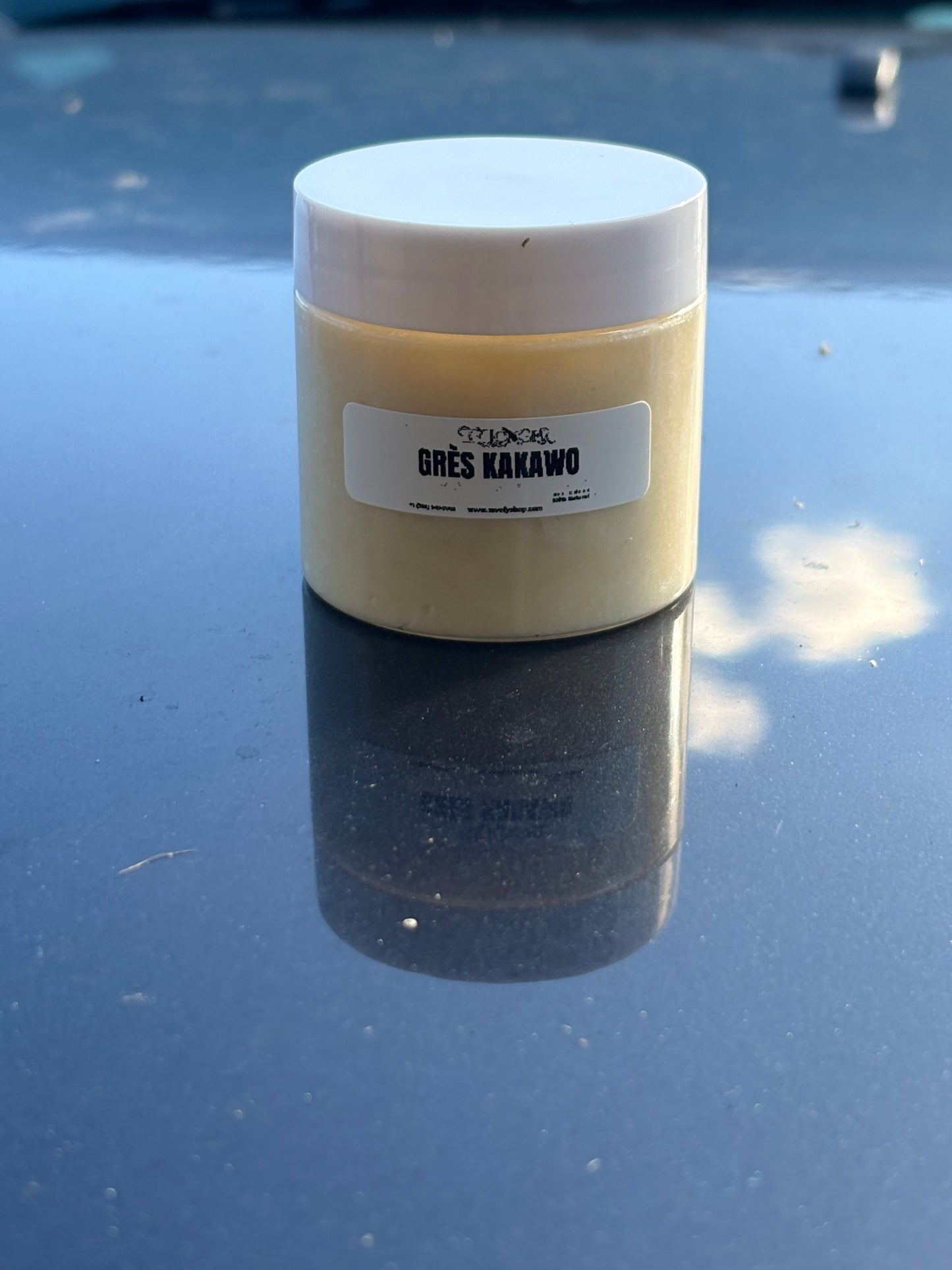 Crès Cacao mix with lwil koulev + bave bef 4oz